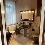 Piazza Italia Charming Sea Apartment