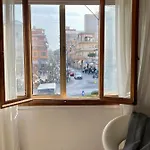 Piazza Italia Charming Sea Apartment *