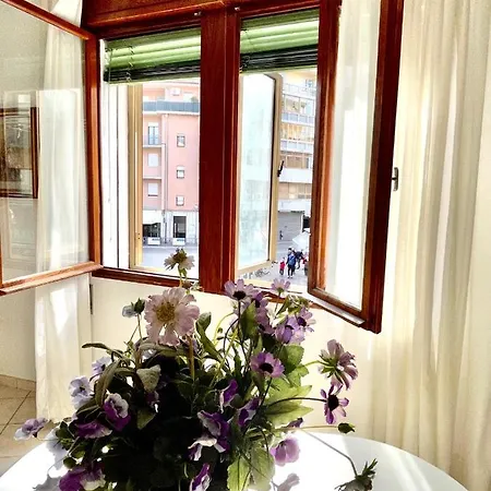 Piazza Italia Charming Sea Apartament