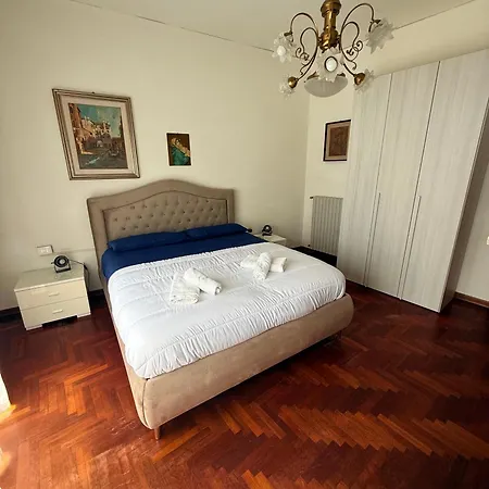 Apartament Piazza Italia Charming Sea