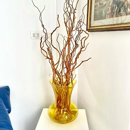 Piazza Italia Charming Sea Apartment *