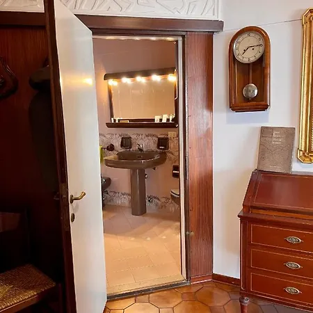 Piazza Italia Charming Sea Apartment *